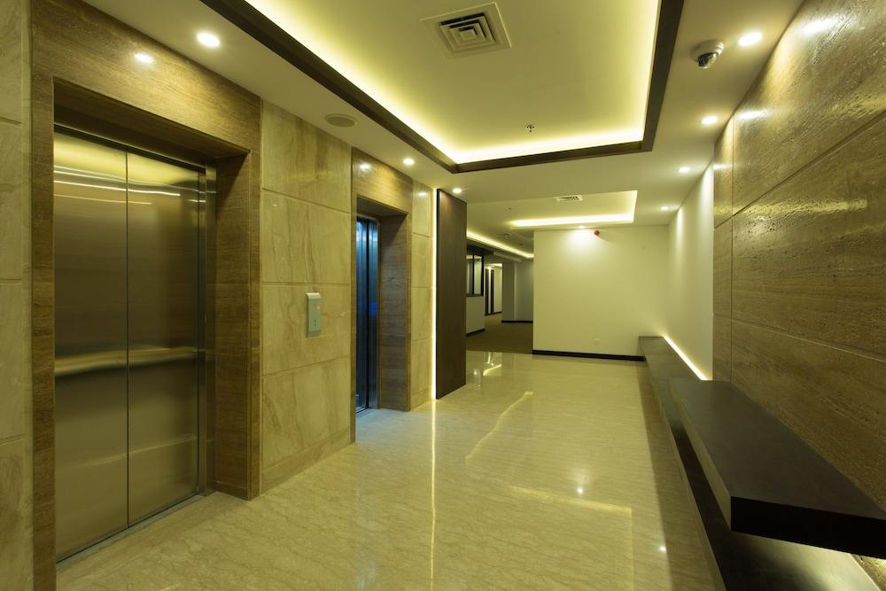 Hotel Mulberry Катманду Экстерьер фото