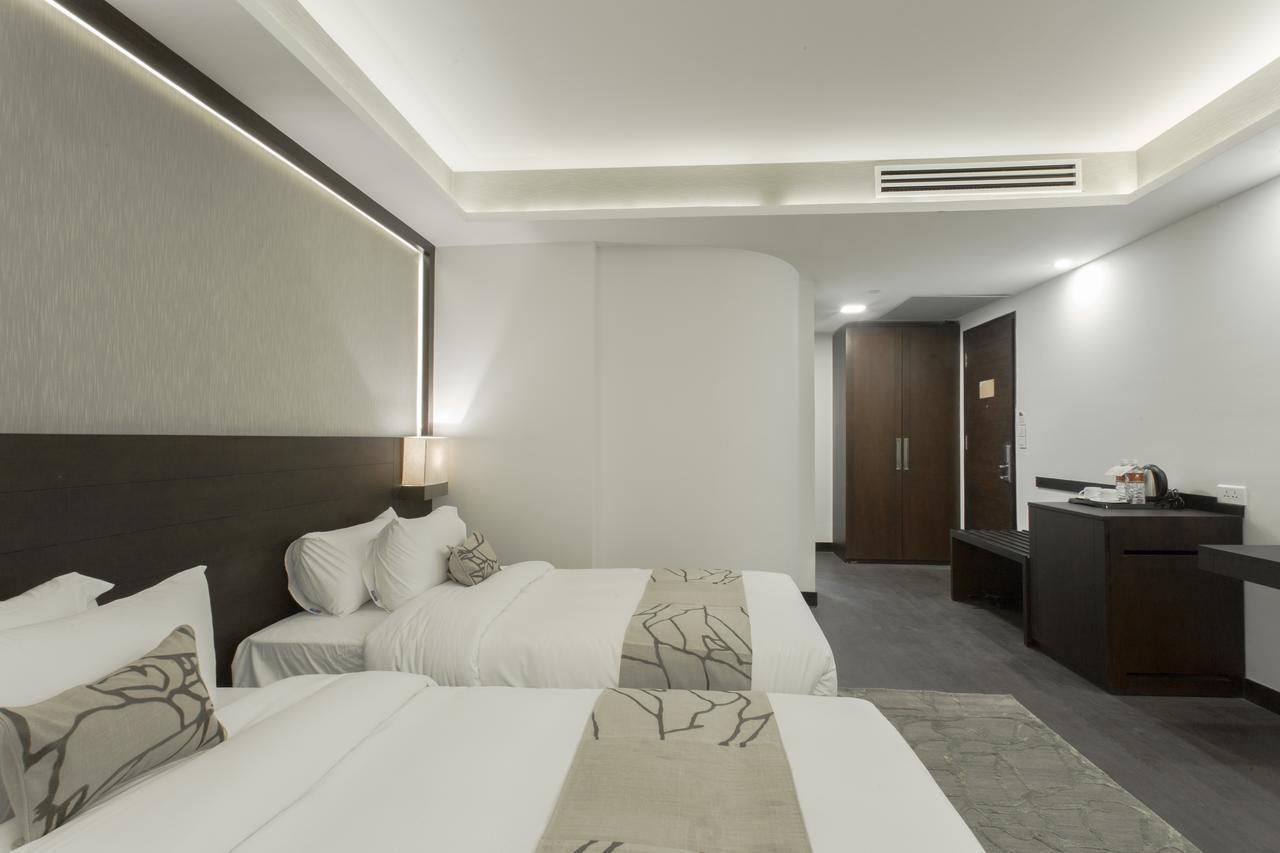 Hotel Mulberry Катманду Экстерьер фото