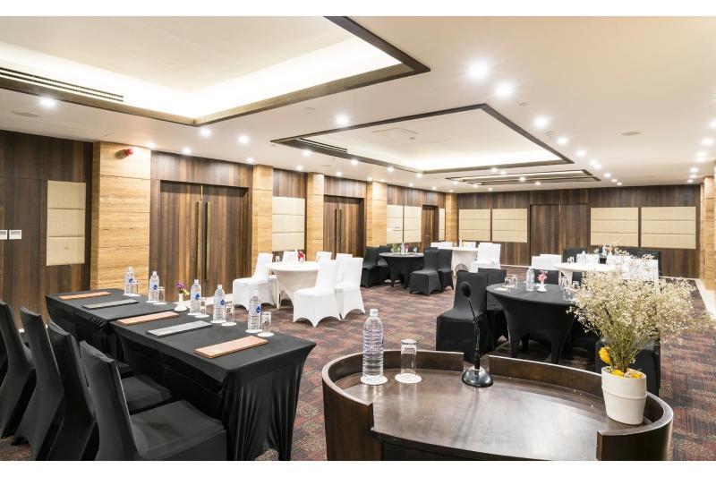 Hotel Mulberry Катманду Экстерьер фото