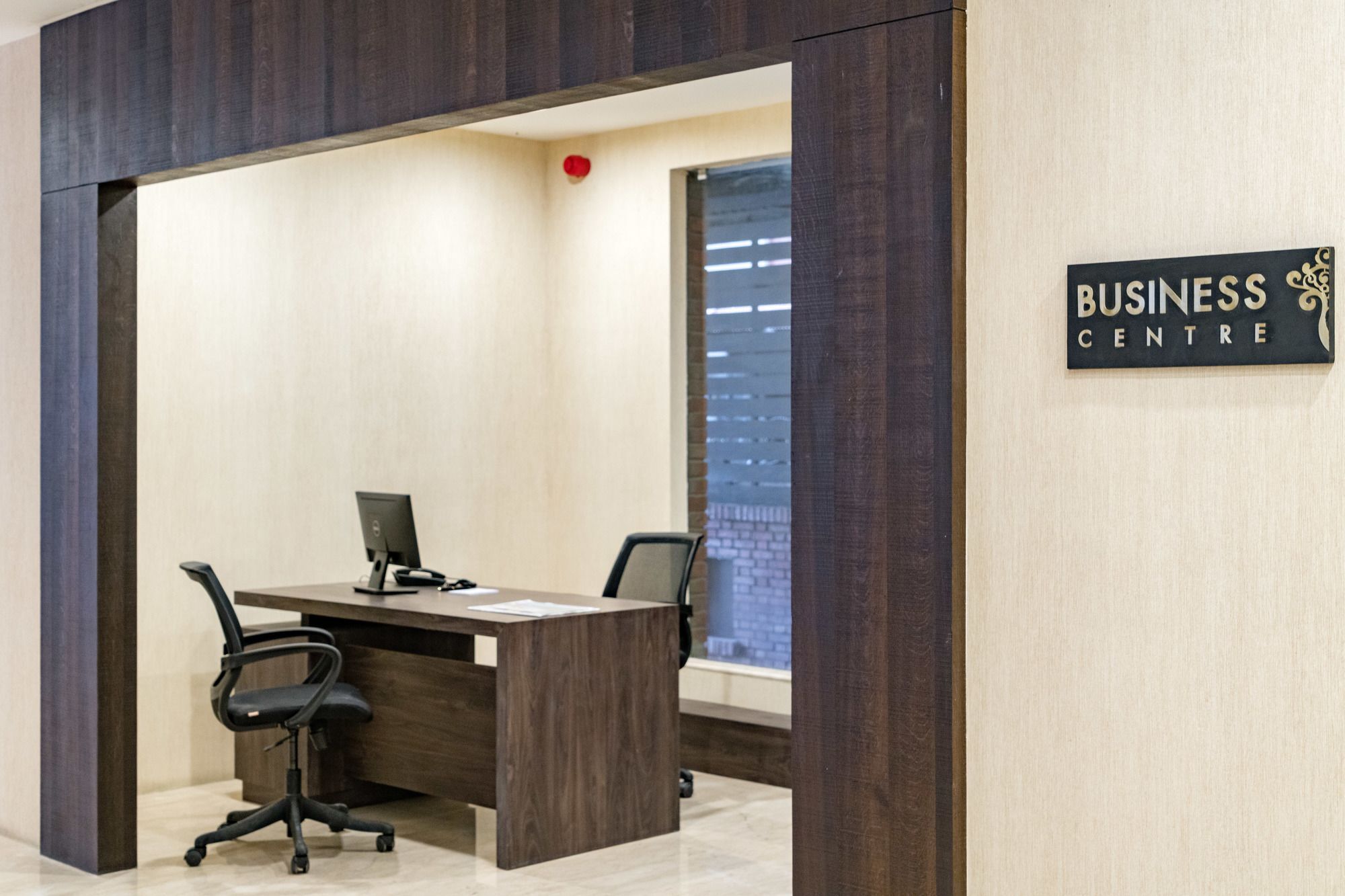 Hotel Mulberry Катманду Экстерьер фото