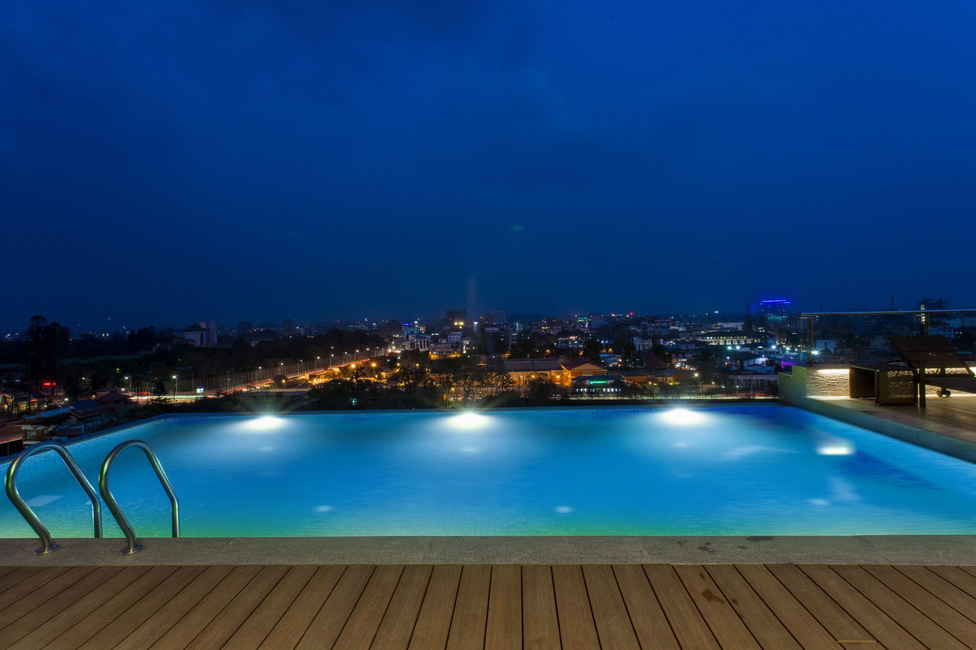 Hotel Mulberry Катманду Экстерьер фото