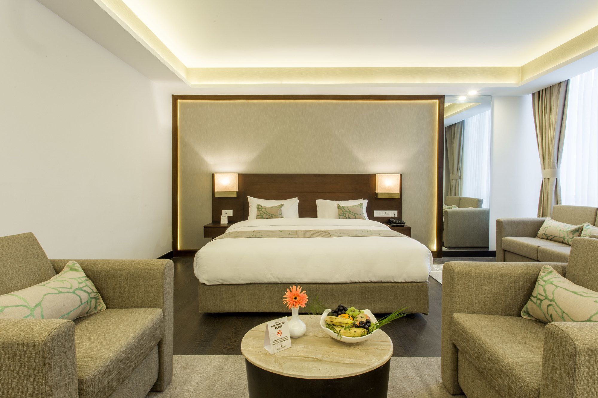Hotel Mulberry Катманду Экстерьер фото